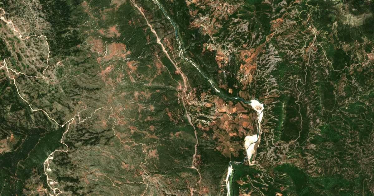 Satelitska karta: Vrouvianá