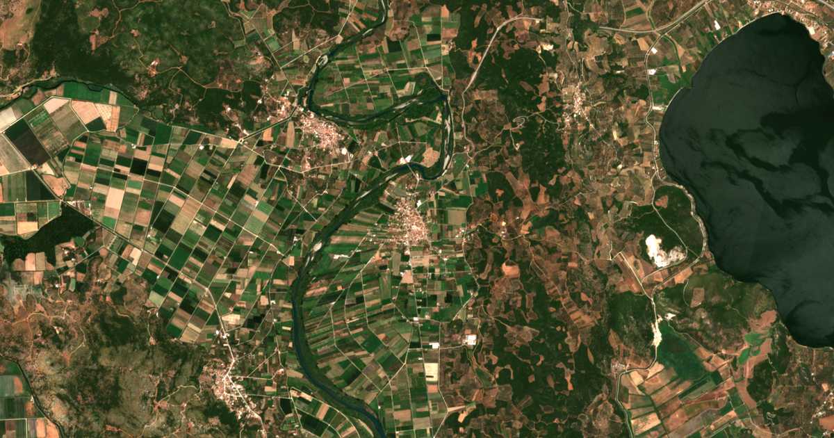 Satelitska karta: Gouriá