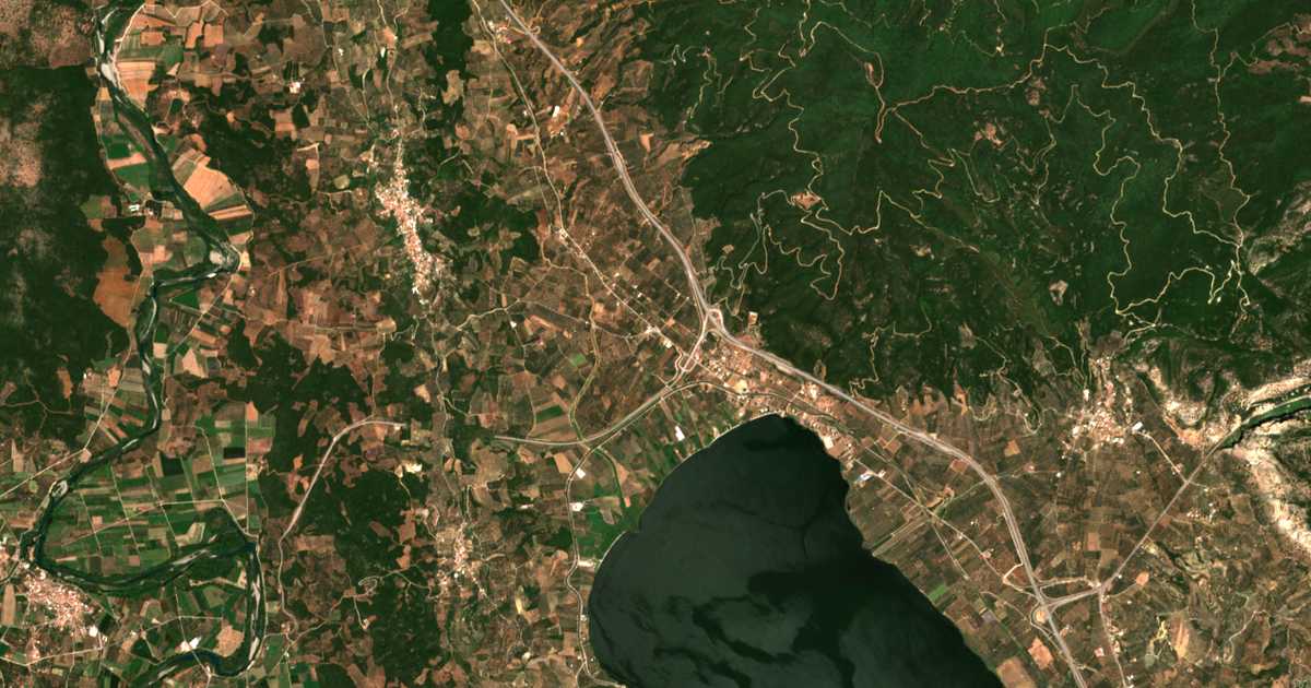 Satelitska karta: Kefalóvrysos