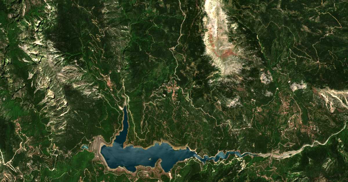 Satelitska karta: Aráchova