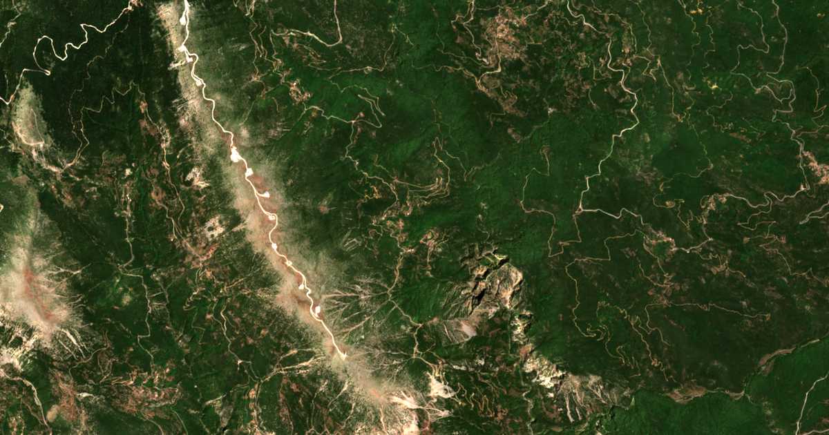 Satelitska karta: Katafýgion