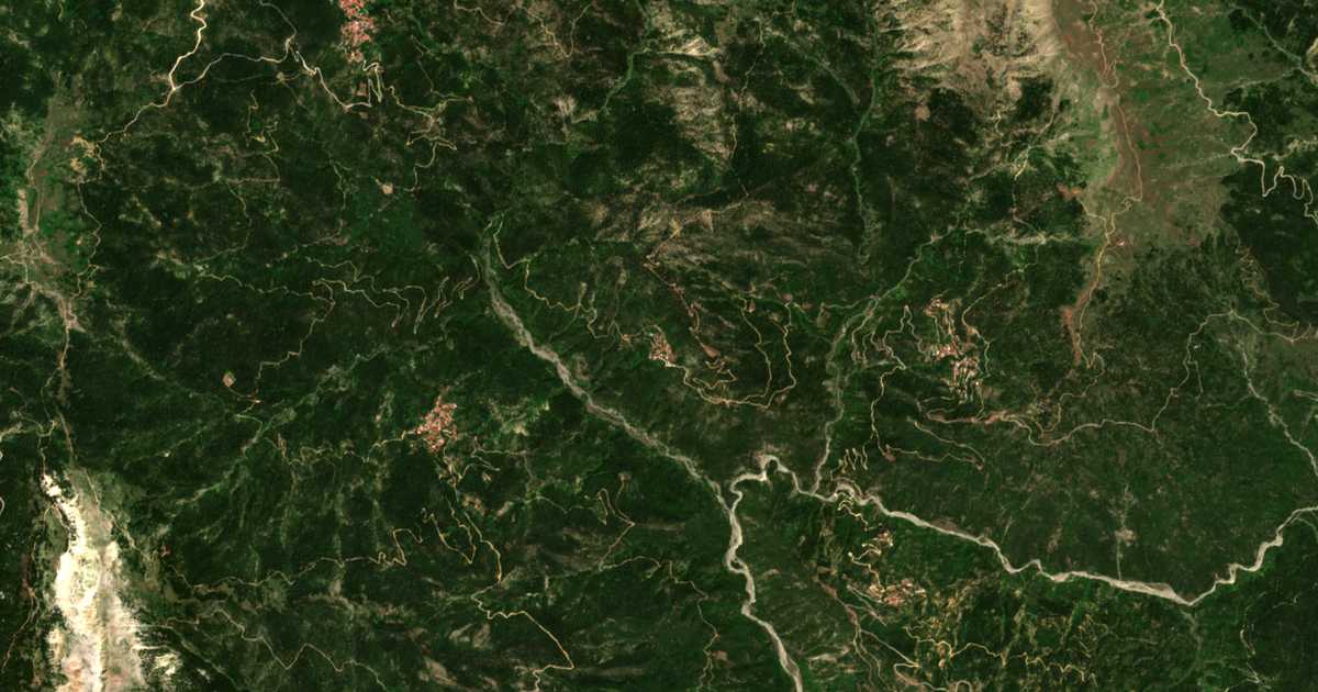 Satelitska karta: Mandriní