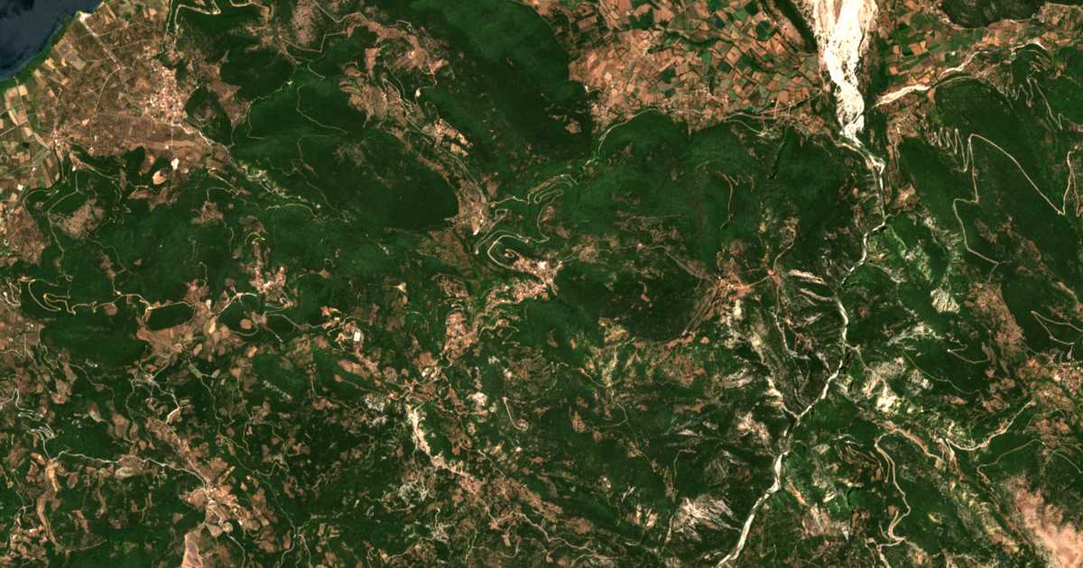 Satelitska karta: Análipsis