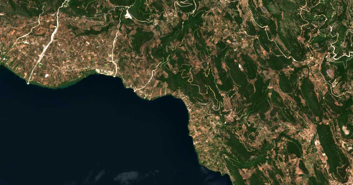 Satelitska karta: Pérevos