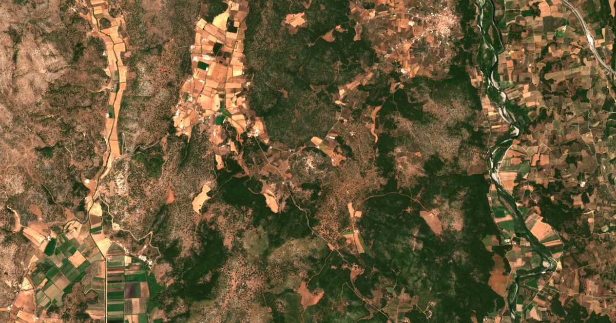 Satelitska karta: Strongylovoúnion