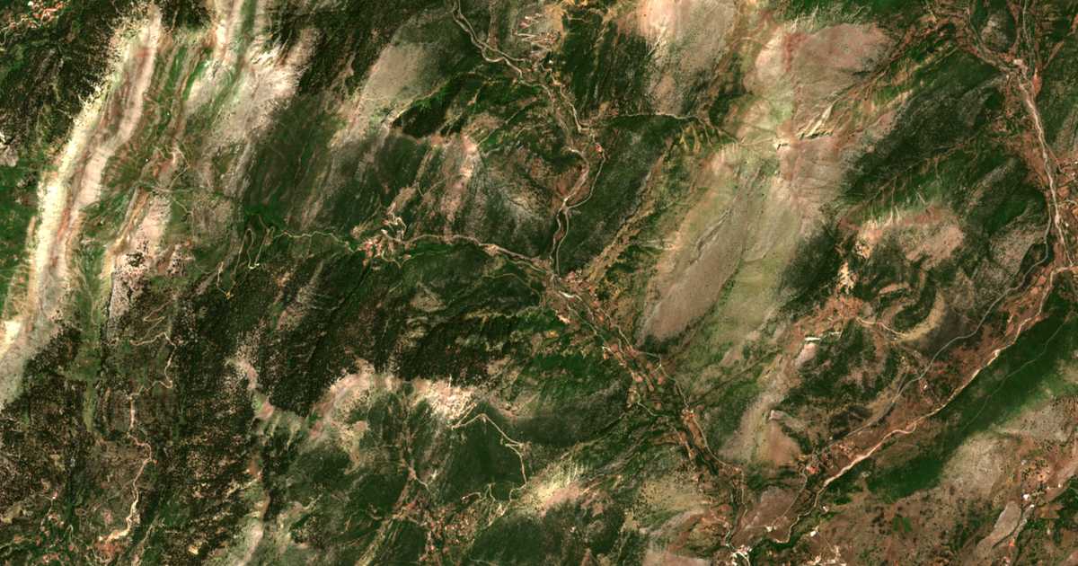 Satelitska karta: Kalývia Astrá