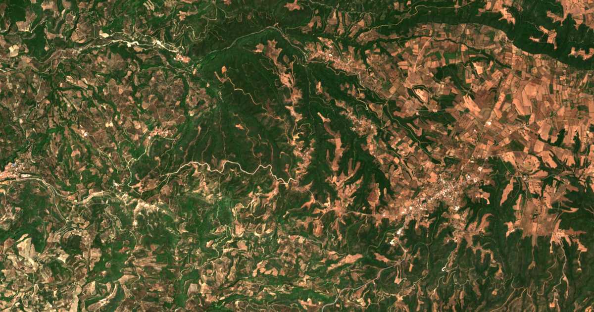 Satelitska karta: Lásdikas