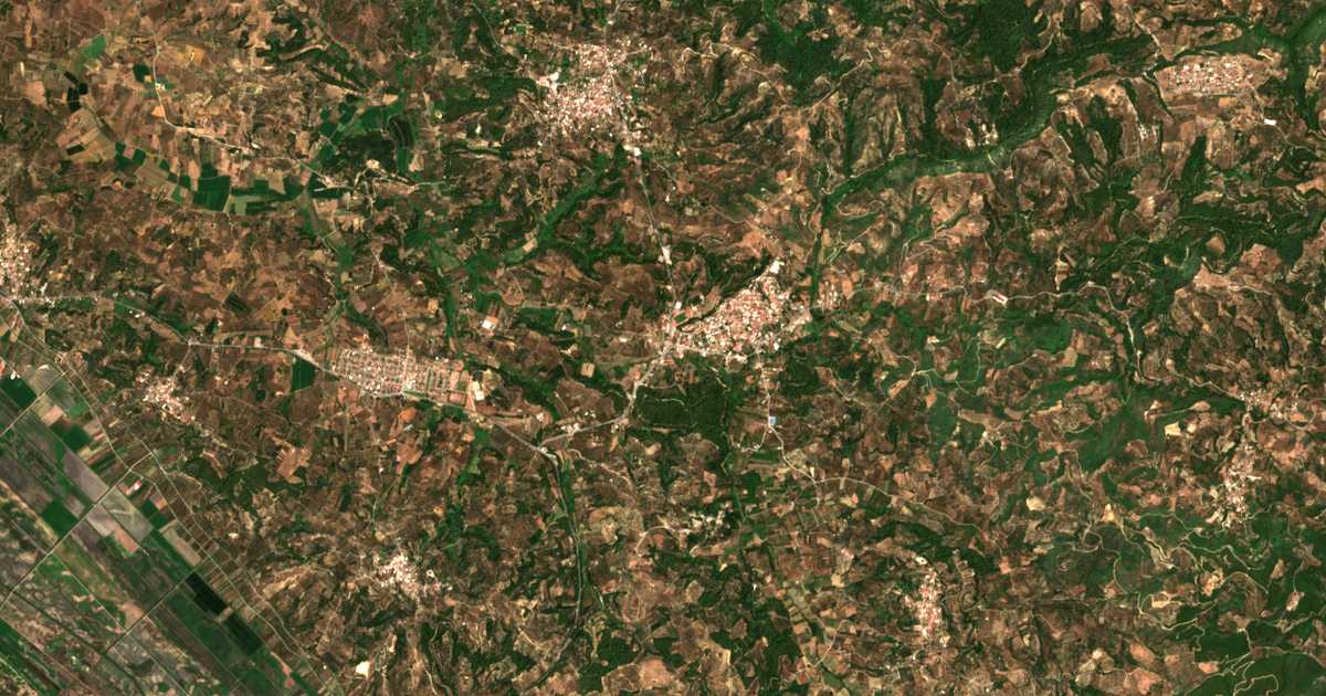 Satelitska karta: Moschoúla