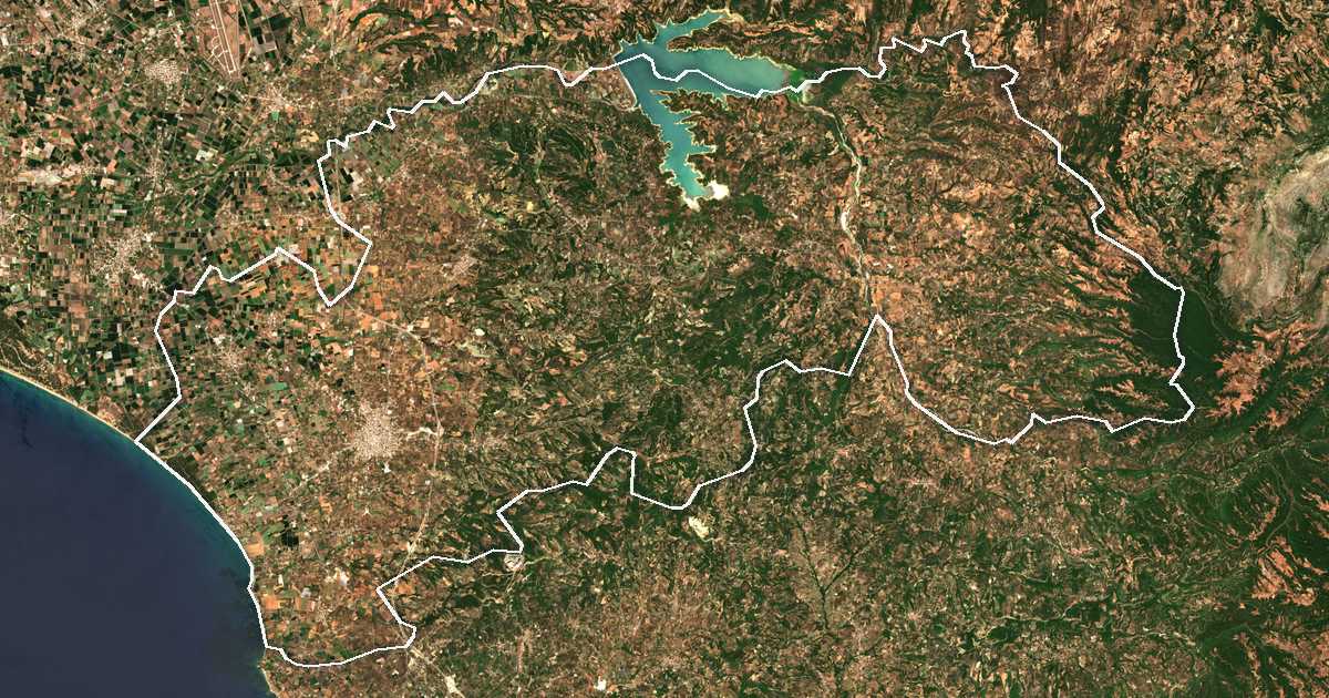 Satelitska snimka s ucrtanom granicom: Dímos Ílidas