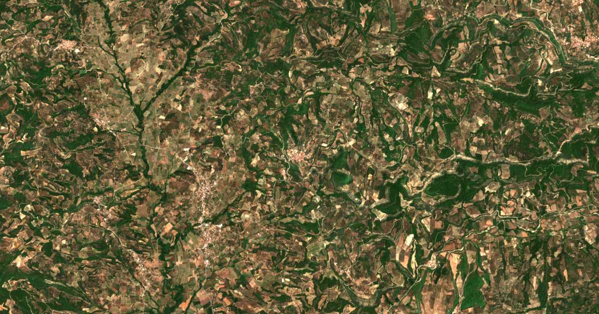 Satelitska karta: Oléni