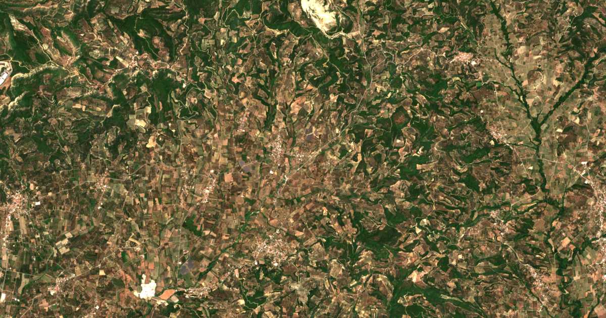 Satelitska karta: Vytinaíika