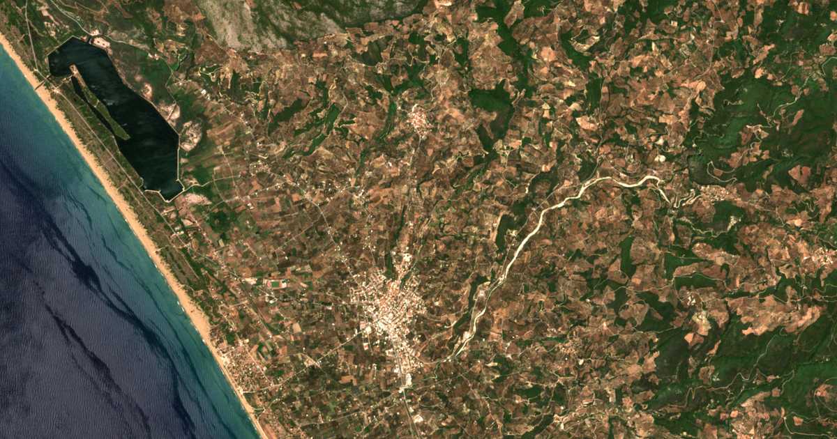 Satelitska karta: Ágios Nikólaos
