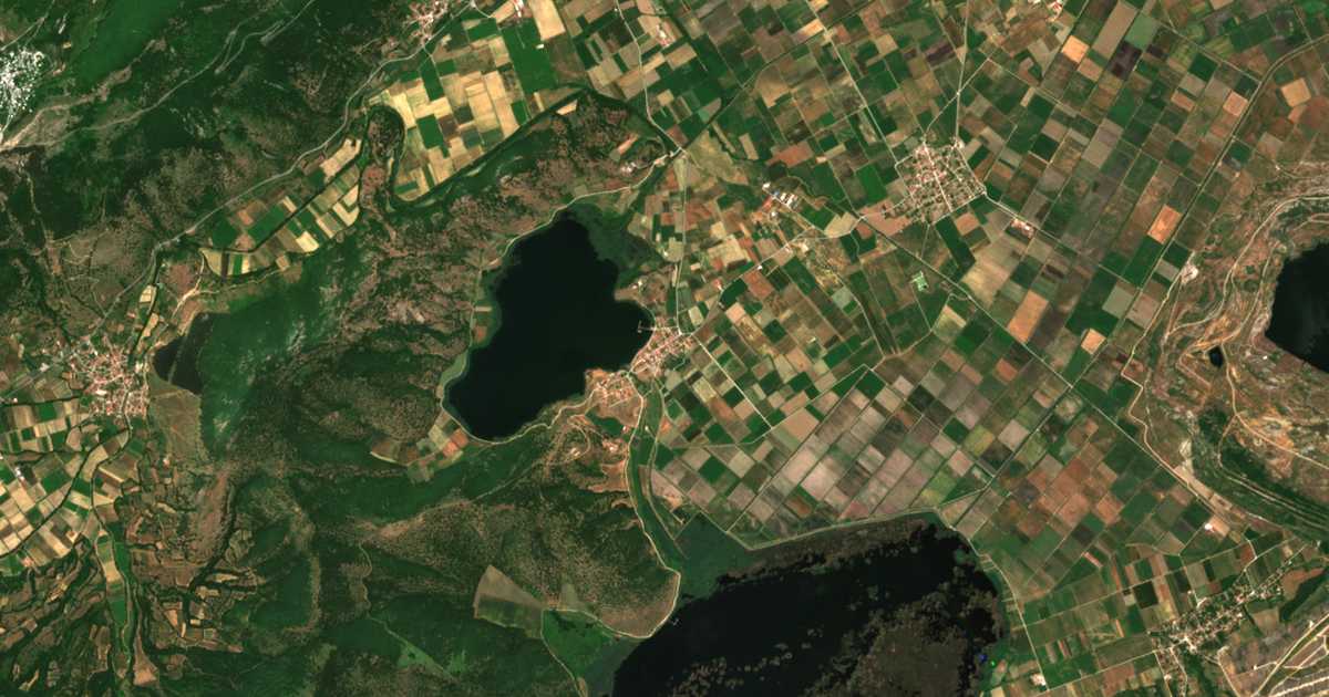 Satelitska karta: Limnochórion