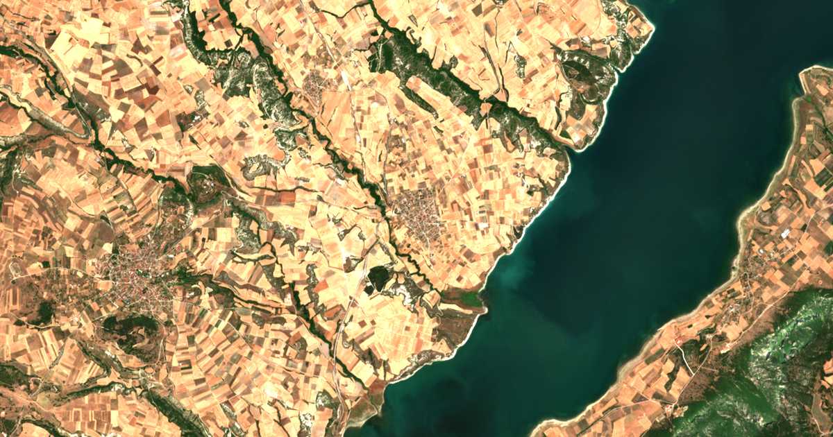 Satelitska karta: Kaisáreia